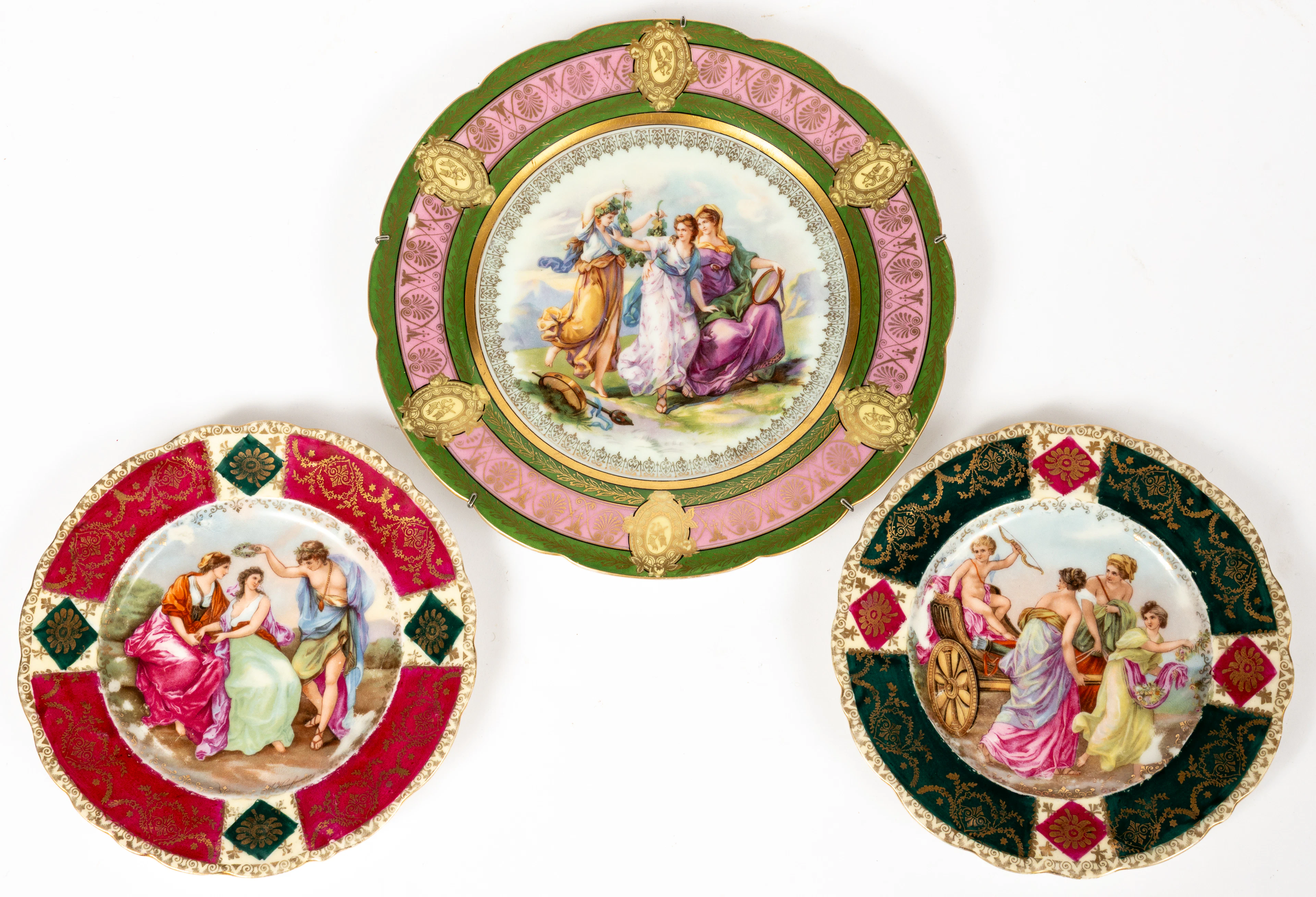 Lot 166: (1,10,135) 3 DECORATIVE PLATES WITH MYTHOLOGICAL SCENES