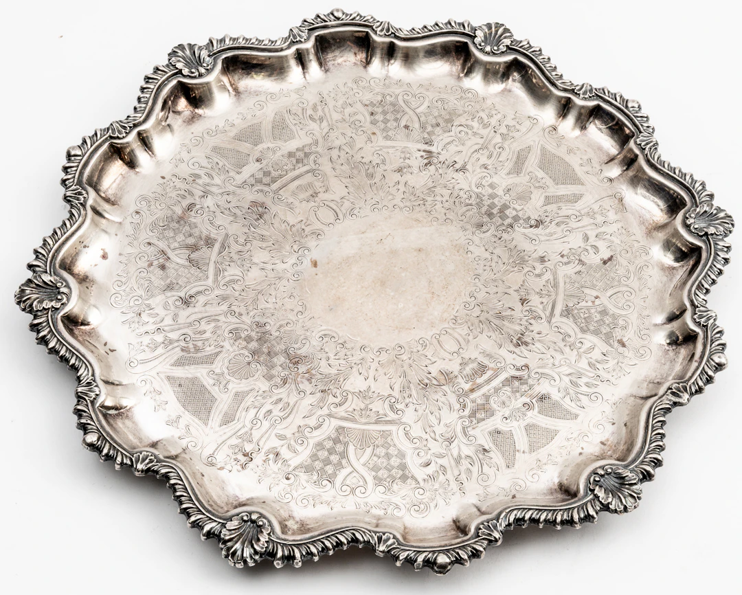 Lot 274: SILVER-PLATED SERVING PLATTER FROM CONFISERIE SPRÜNGLI