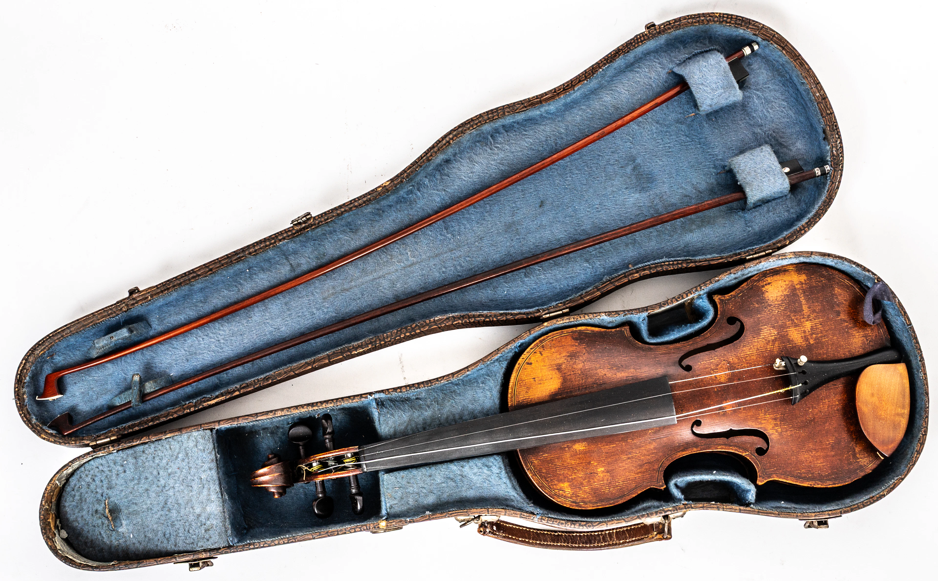 Lot 369: VIOLIN WITH LABEL OF JOHANN GOTTFRIED PFRETZSCHNER AND BOW