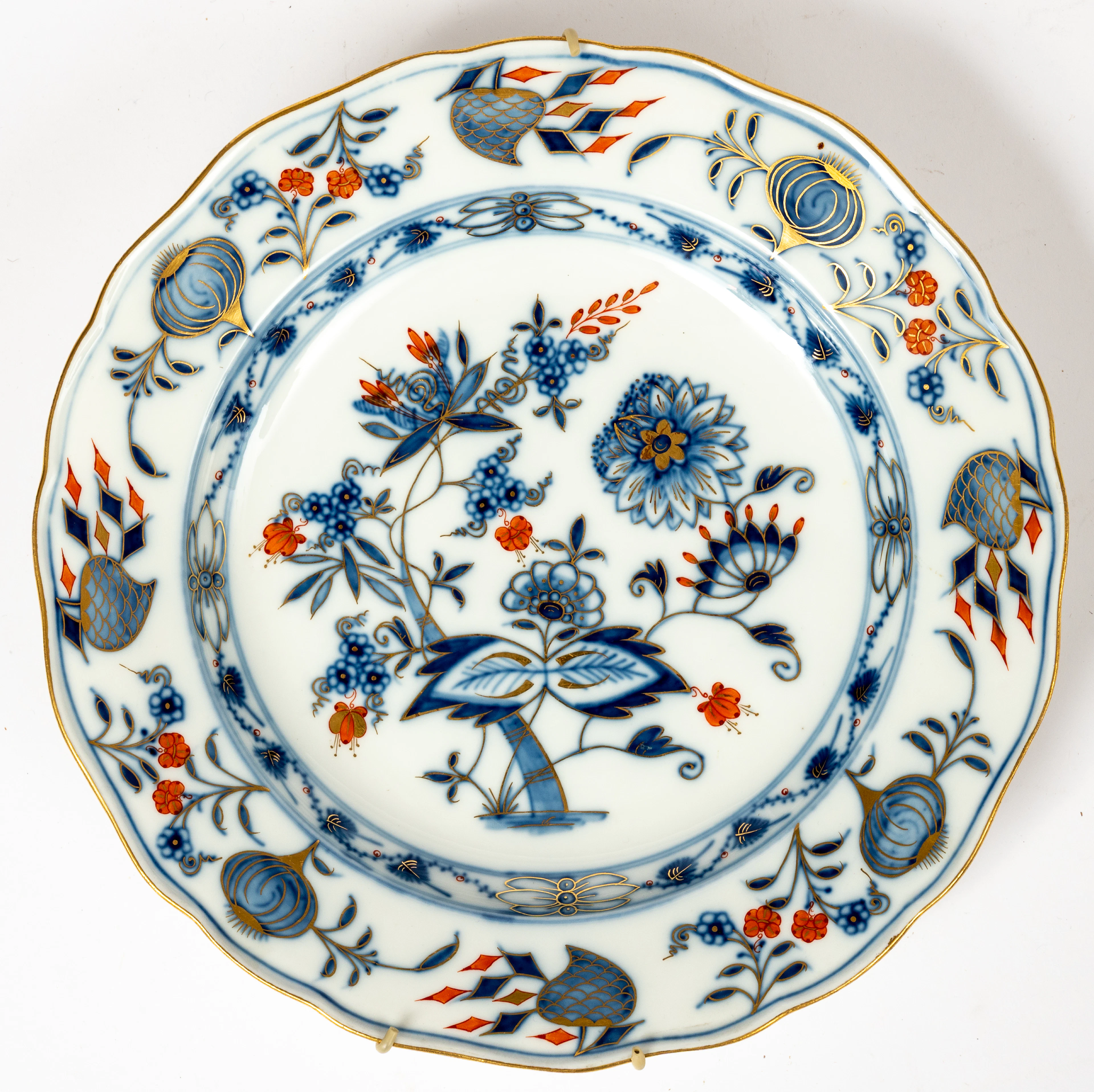 Lot 152: (138) MEISSEN PORCELAIN PLATE "ROYAL ONION PATTERN" (IRON-RED)
