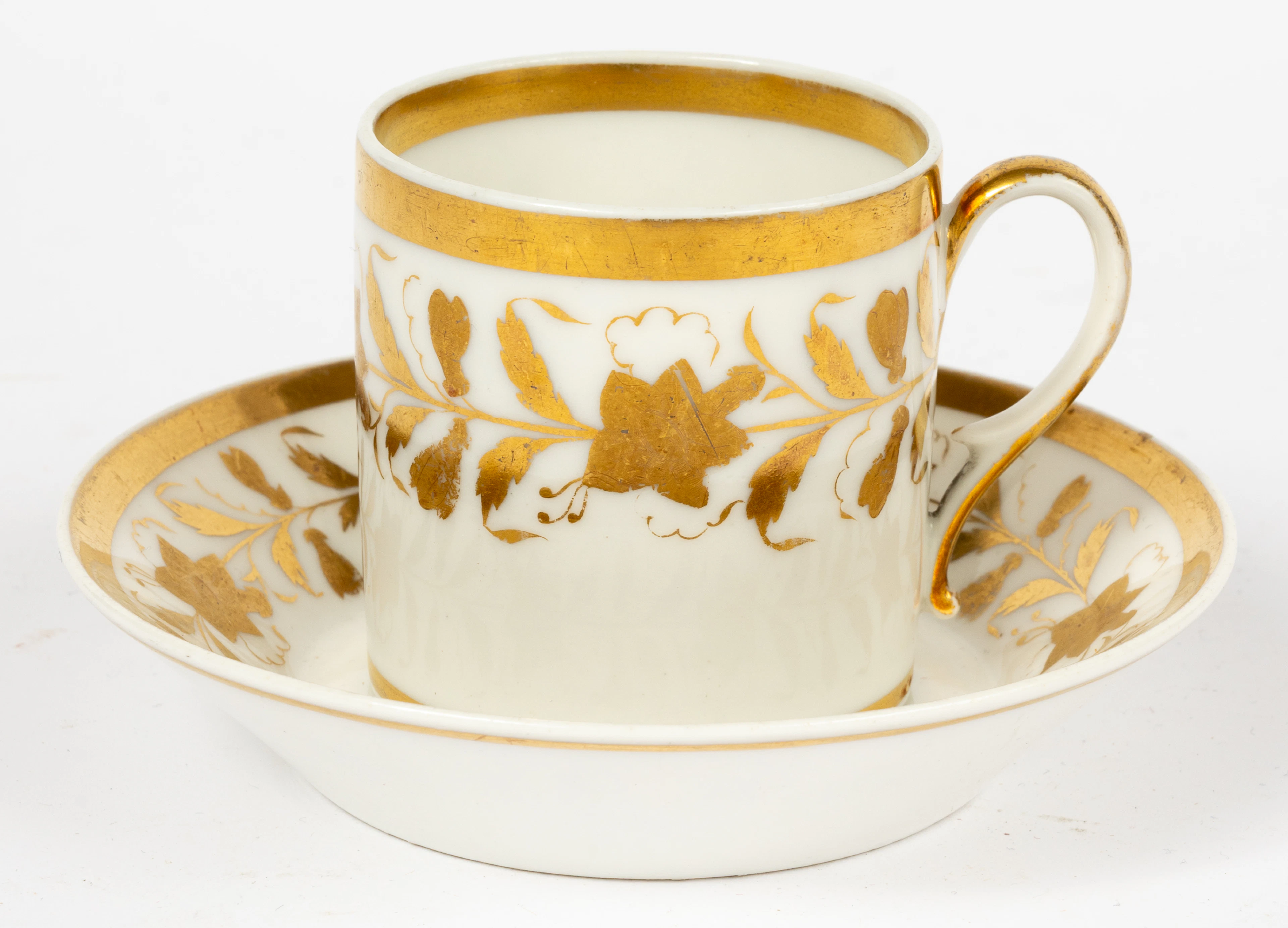 Lot 192: (103) MEISSEN PORCELAIN MOCA CUP WITH 'VINE LEAF' GOLD DECOR
