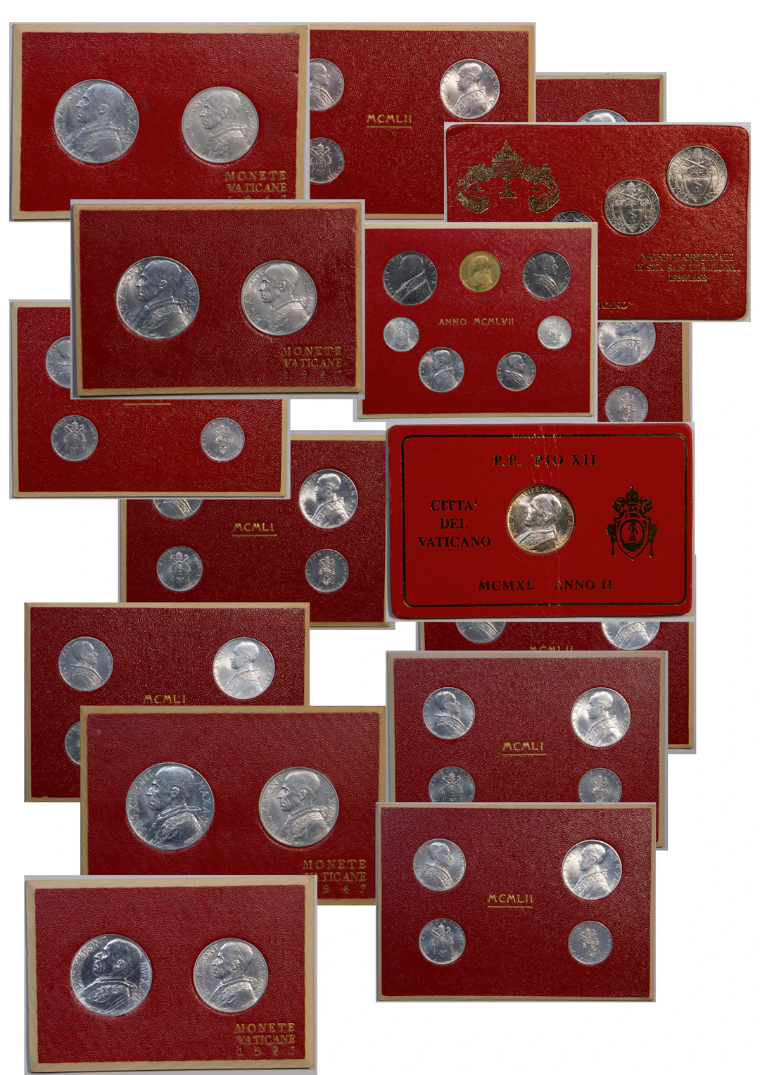 Lot 81: LARGE LOT OF CIRCULATION COINS OF POPE Pius XII (1939–1958)