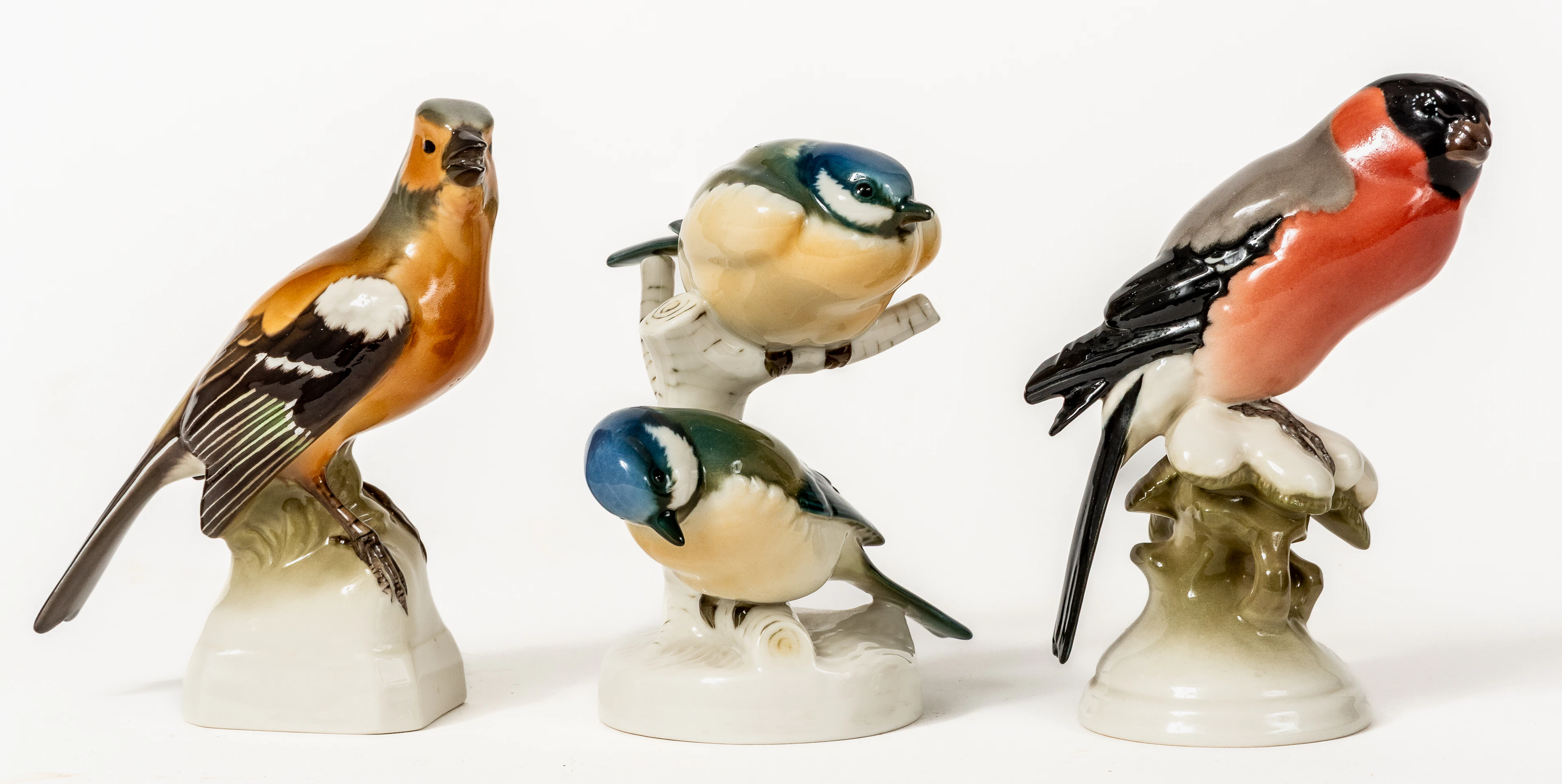 Lot 241: CHAFFINCH, PAIR OF BLUE TITS AND BULLFINCH