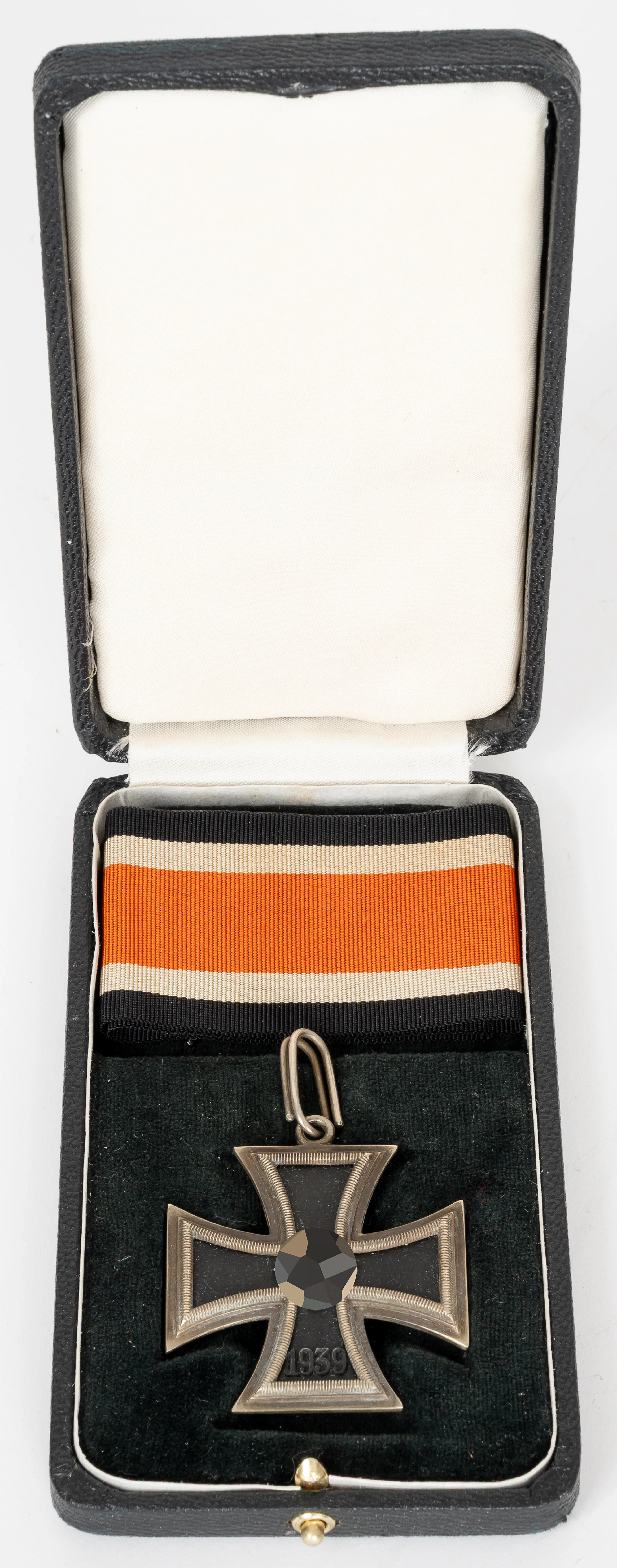 Lot 84: KNIGHT'S CROSS OF THE IRON CROSS