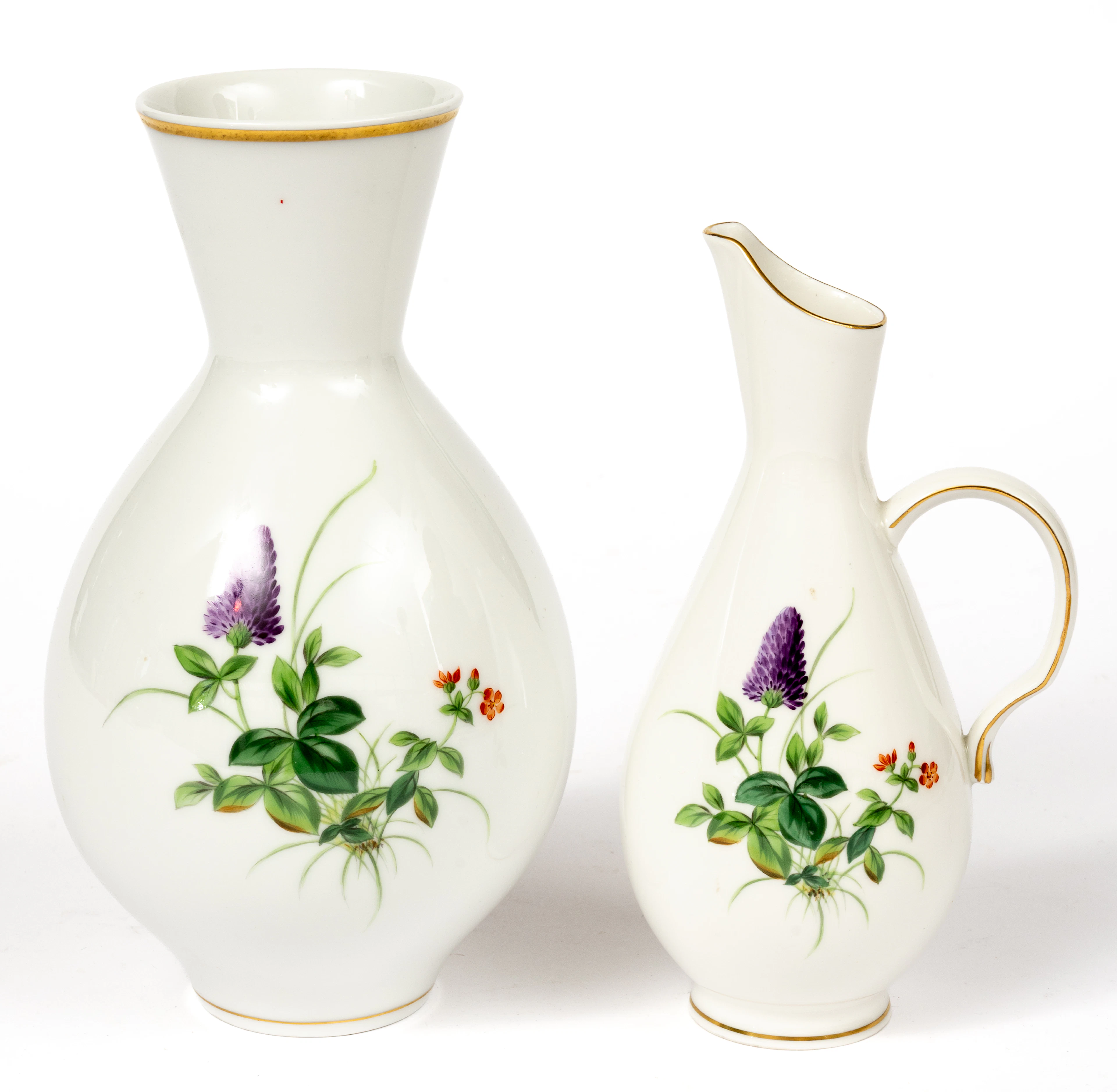 Lot 146: (92,93) MEISSEN TRUMPET AND JUG VASE SHOWING MEADOW FLOWERS