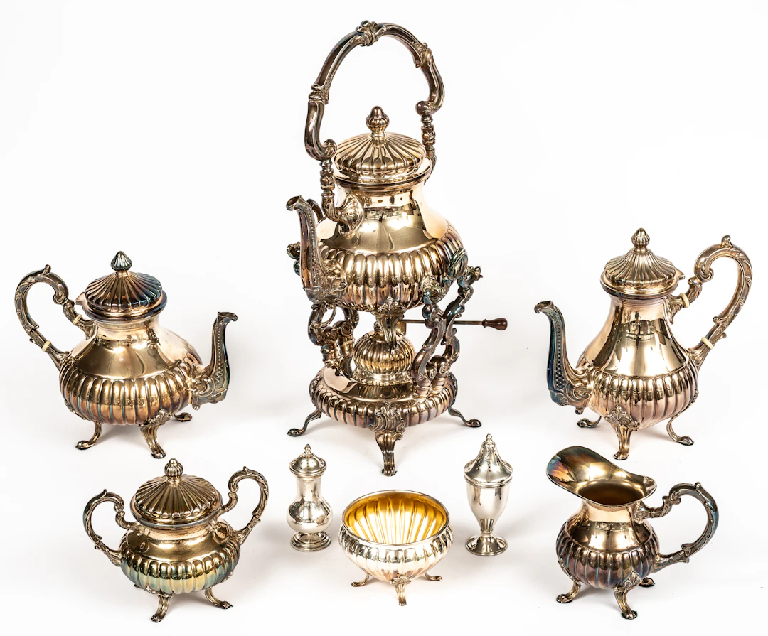 Lot 286: LARGE PERUVIAN CAMUSSO SILVER SET