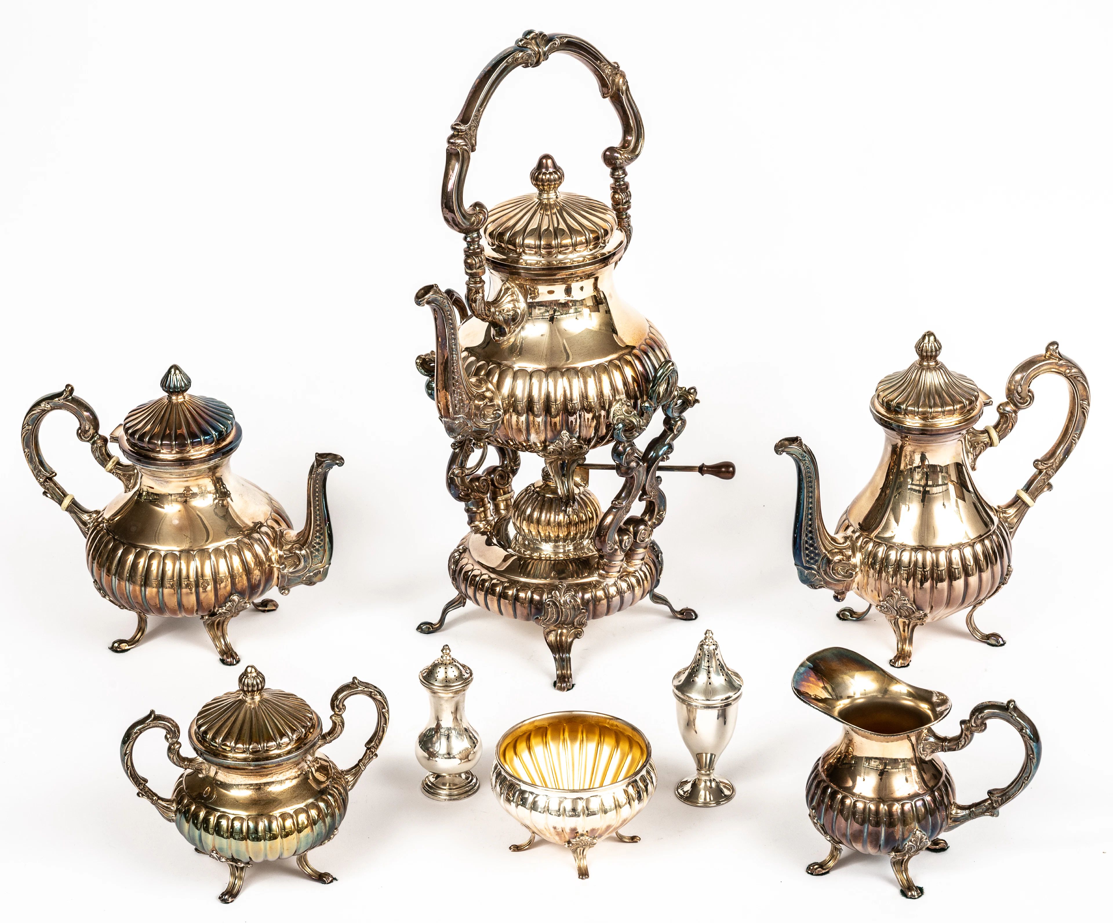 Lot 286: LARGE PERUVIAN CAMUSSO SILVER SET