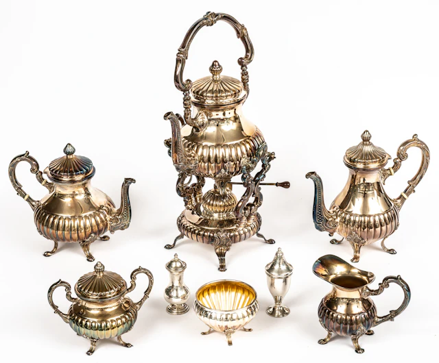 Lot 286: LARGE PERUVIAN CAMUSSO SILVER SET