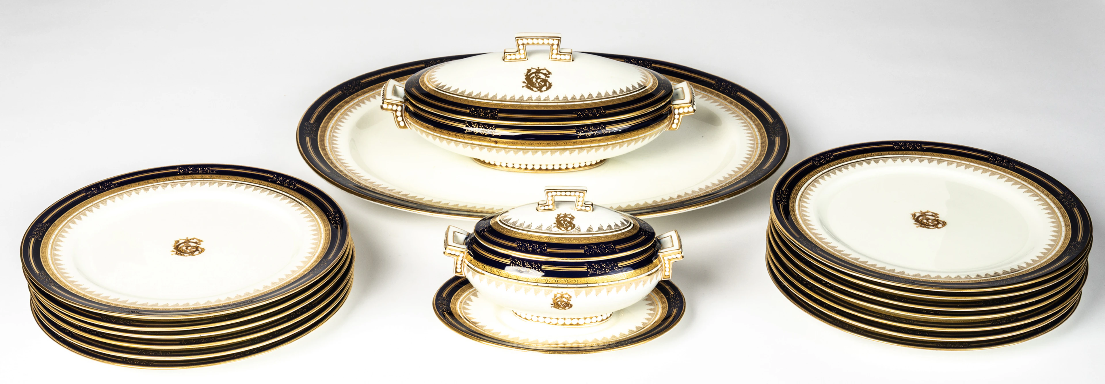 Lot 229: TABLE SERVICE FROM THE ESTATE OF LOUISE ELISABETH DE MEURON