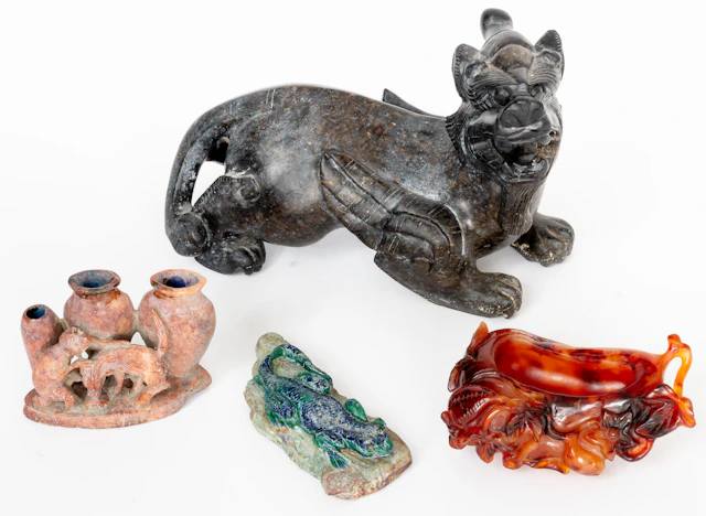 Lot 53: 4 CHINESE FIGURES