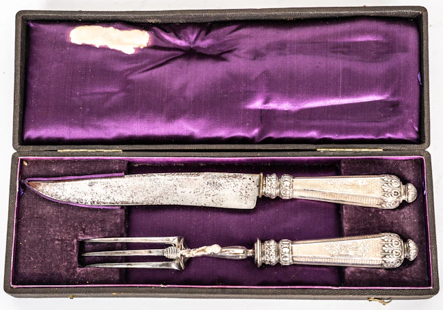 Lot 298: FRENCH CARVING SET