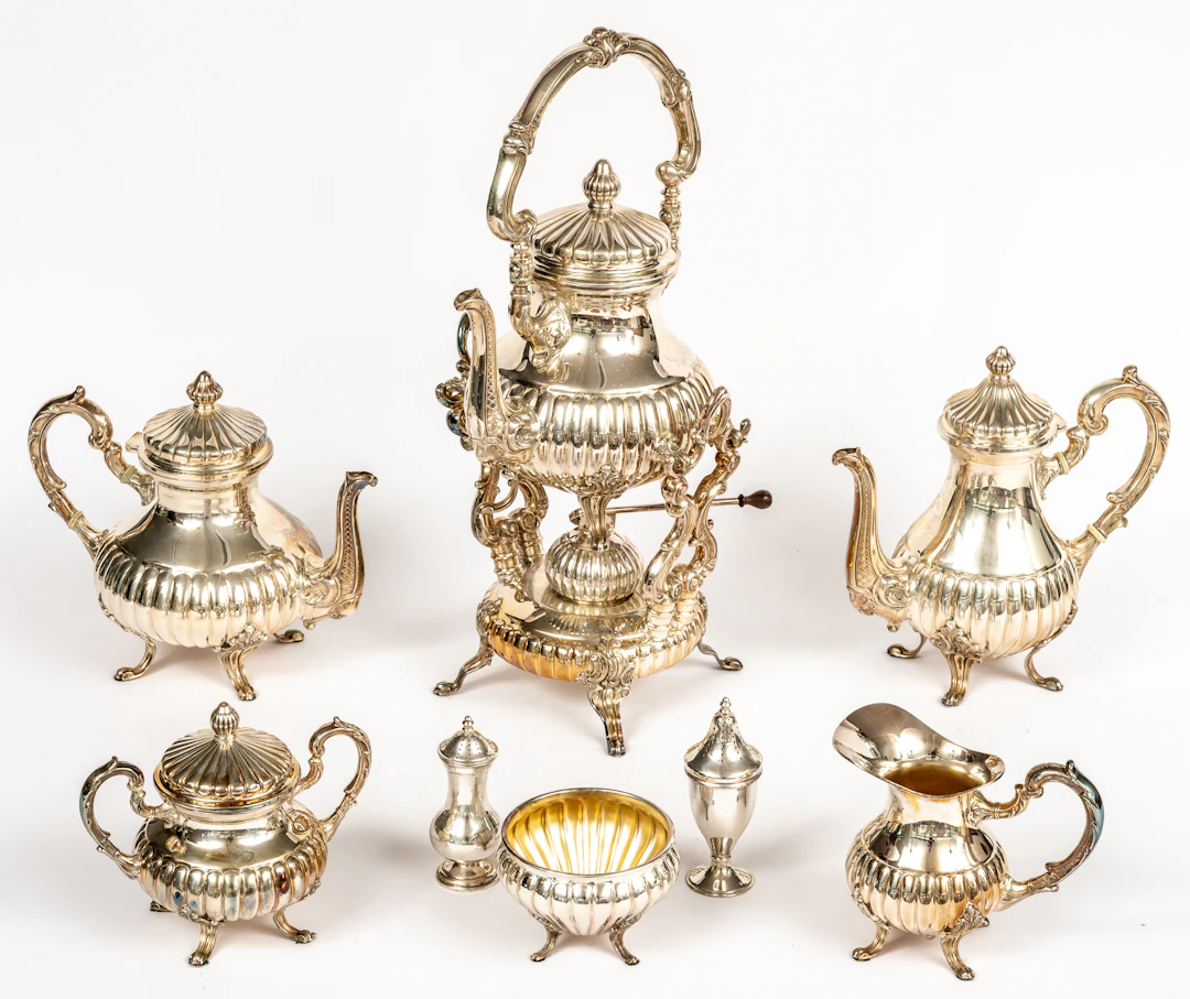 Lot 287: LARGE PERUVIAN CAMUSSO SILVER SET