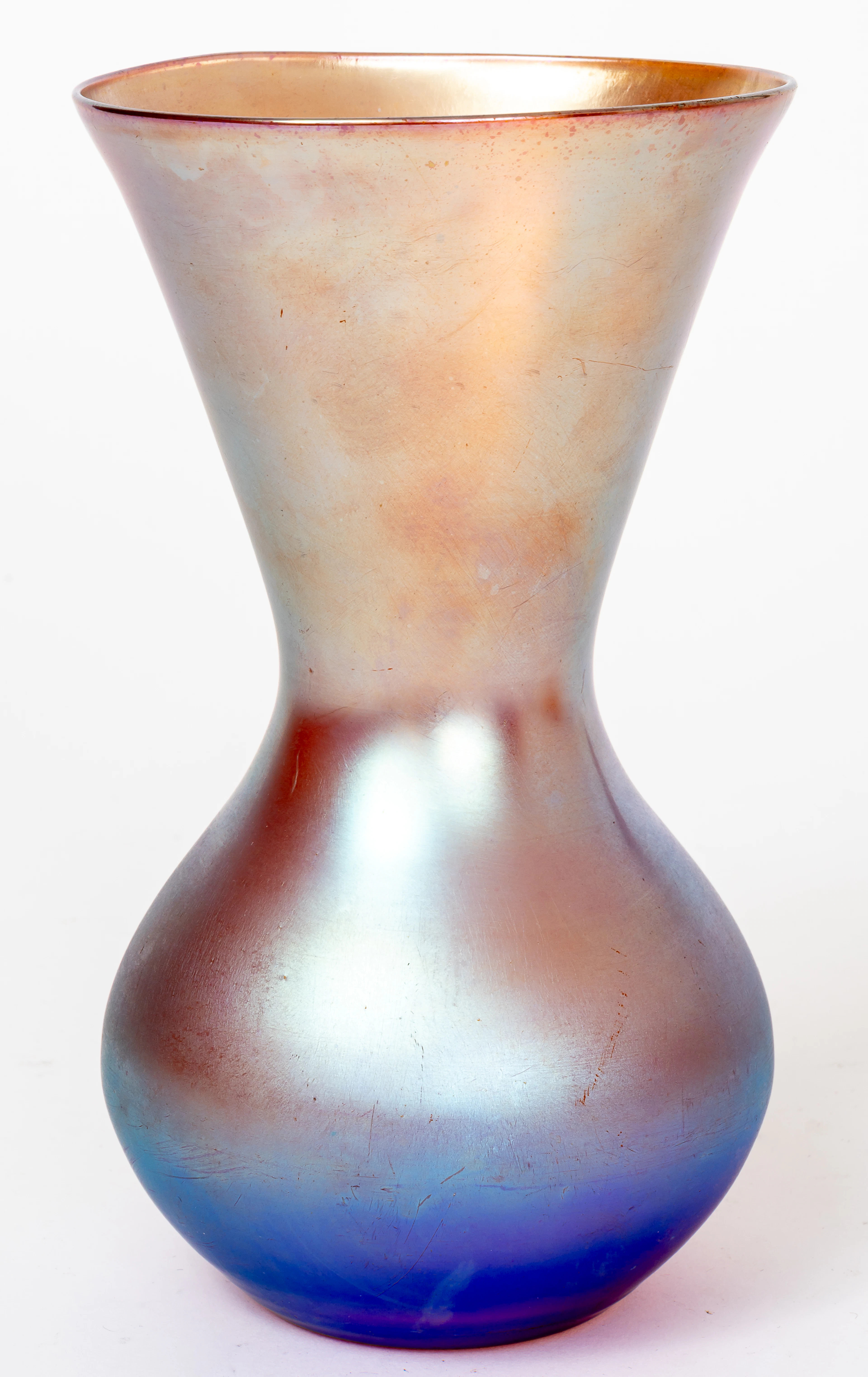 Lot 106: ART DECO GLASS VASE FROM THE MYRA SERIES BY WMF