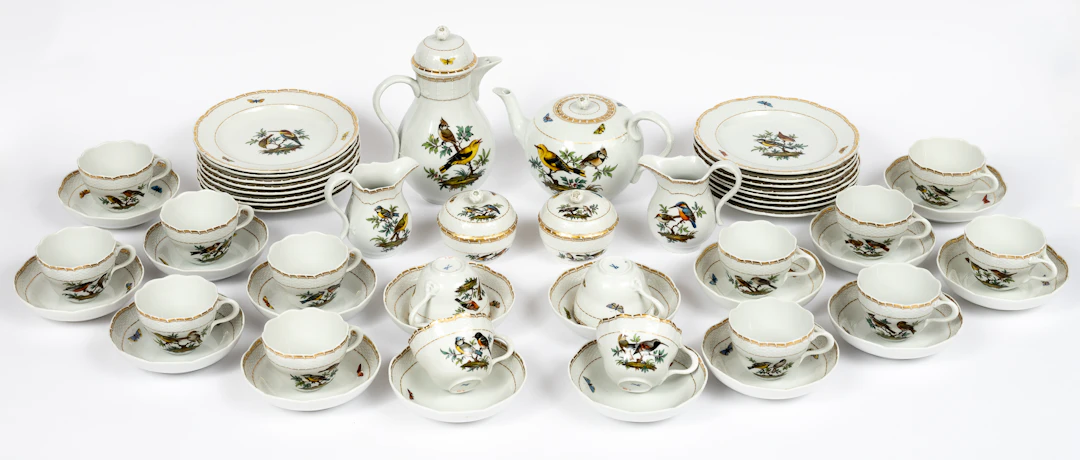Lot 218: MEISSEN COFFEE AND TEAS SERVICE WITH BIRD DECOR