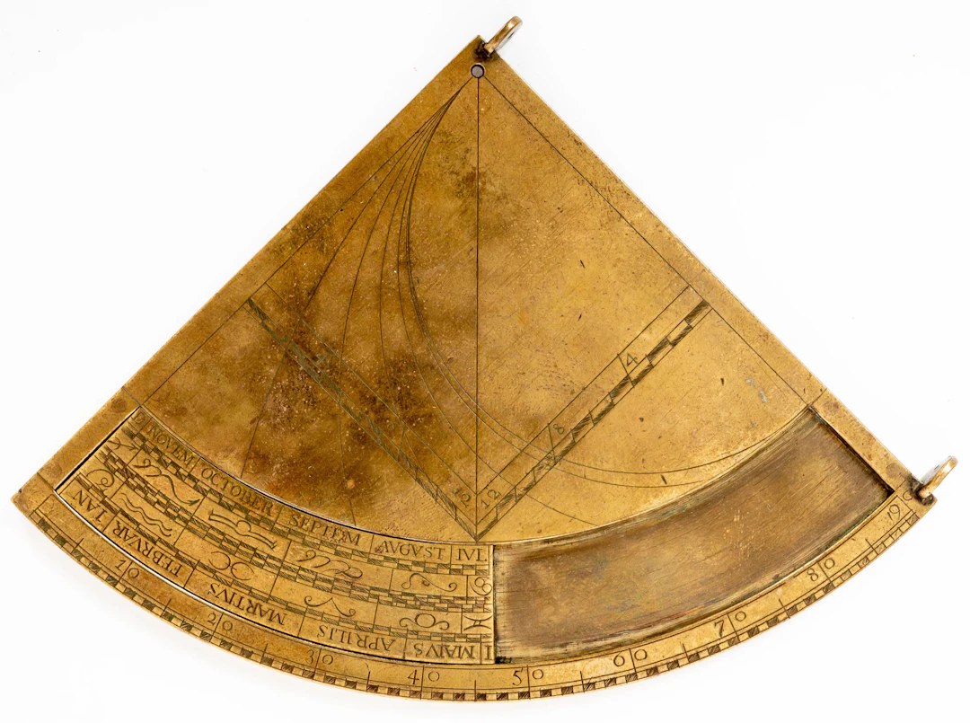Lot 341: RARE BRASS SQUARE SUNDIAL