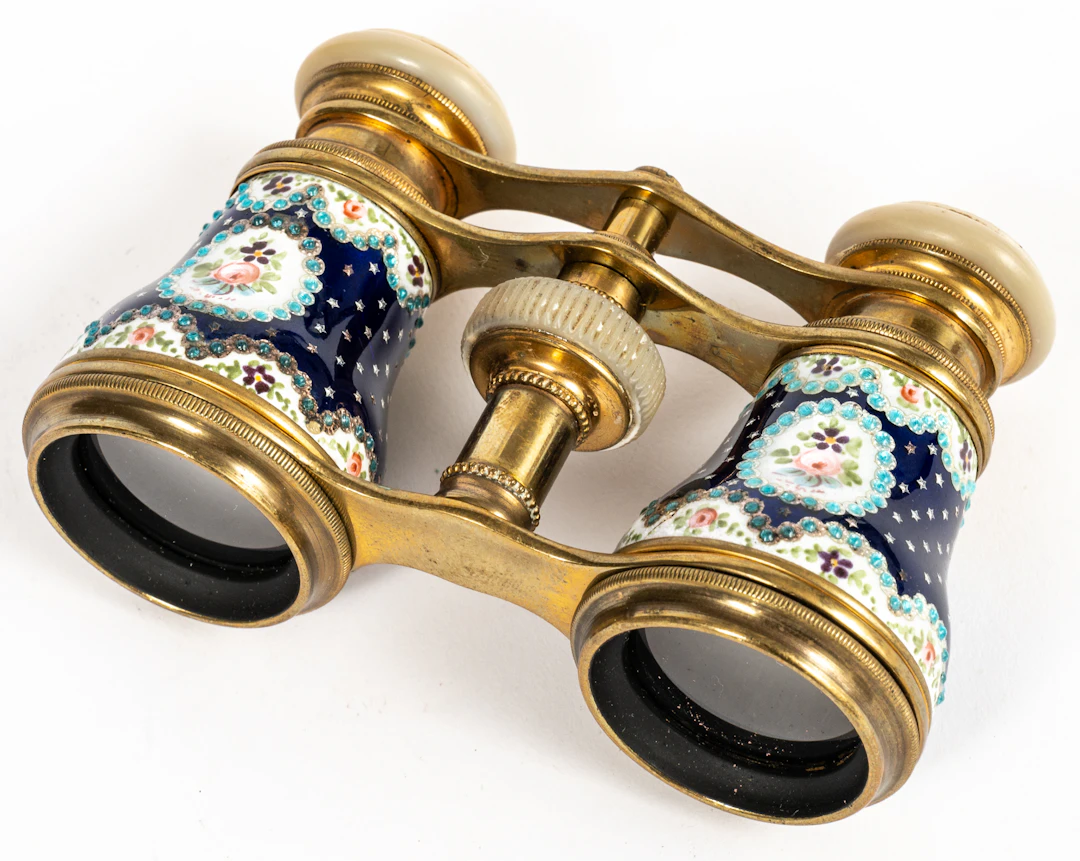 Lot 328: (8) OPERA GLASSES WITH ENAMEL PAINTING