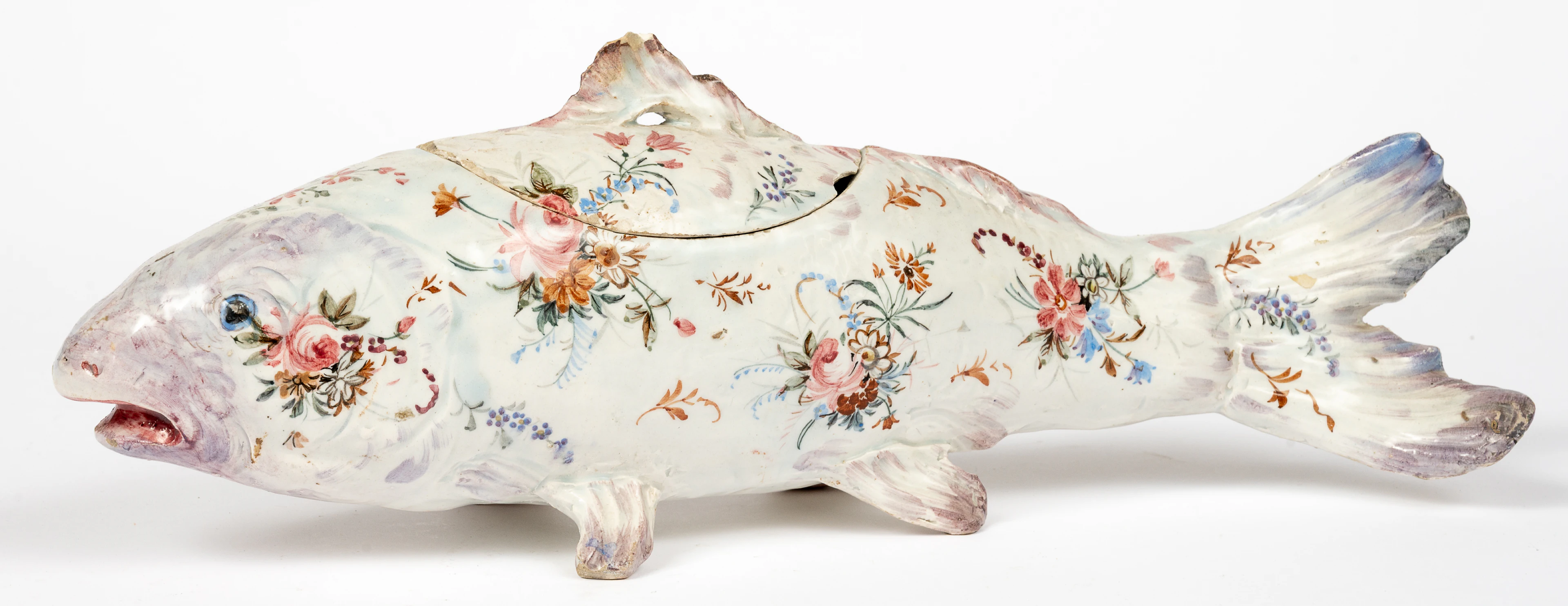 Lot 189: FAIENCE TUREEN WITH LID IN THE SHAPE OF A FISH