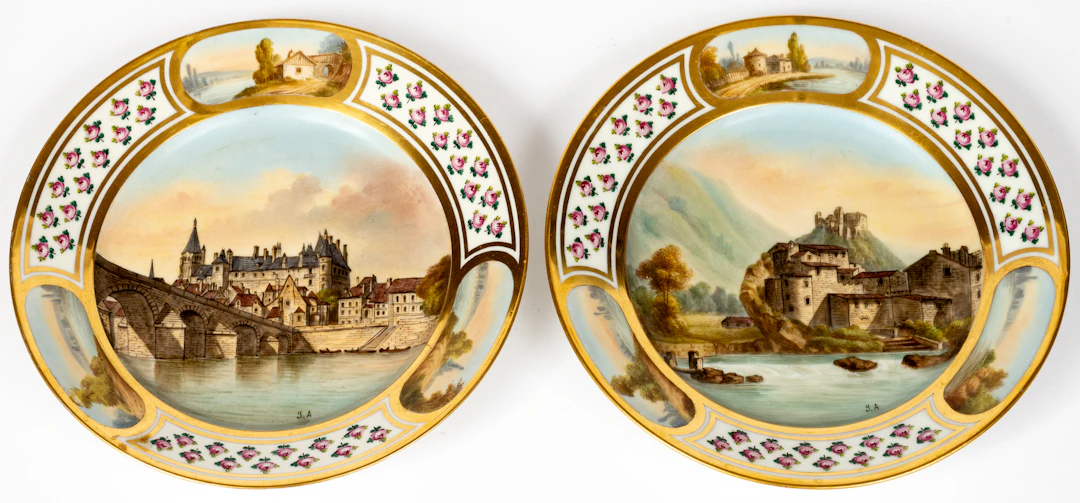 Lot 186: A PAIR OF SÈVRES DECORATIVE PLATES WITH VIEWS OF GIEN AND VAUCLUSE