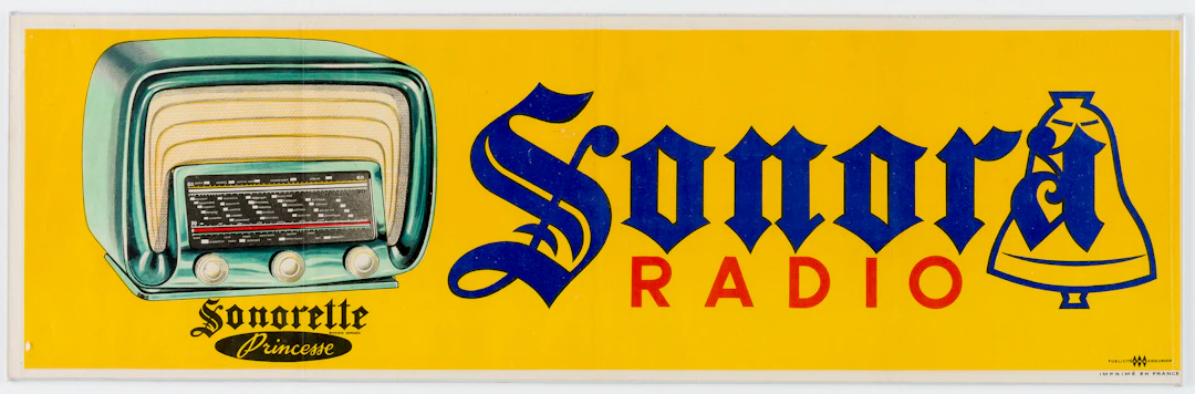 Lot 380: ADVERTISING POSTER FOR SONORA RADIO FEATURING THE SONORETTE