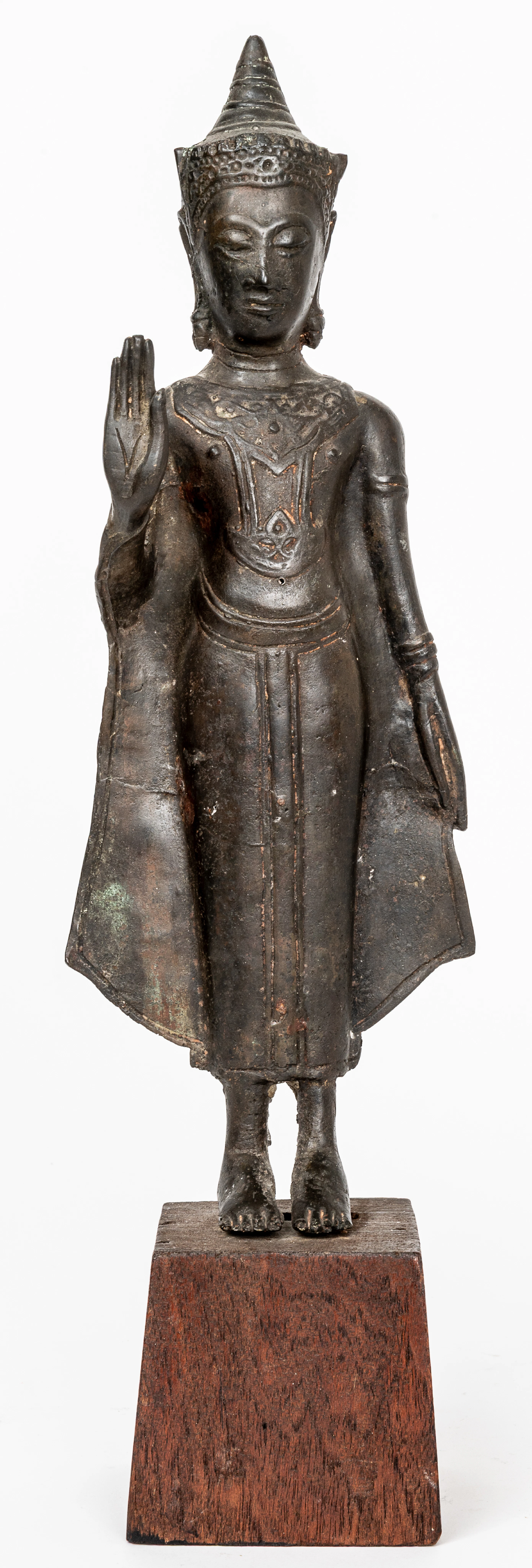 Lot 46: STANDING THAI BRONZE BUDDHA FIGURE