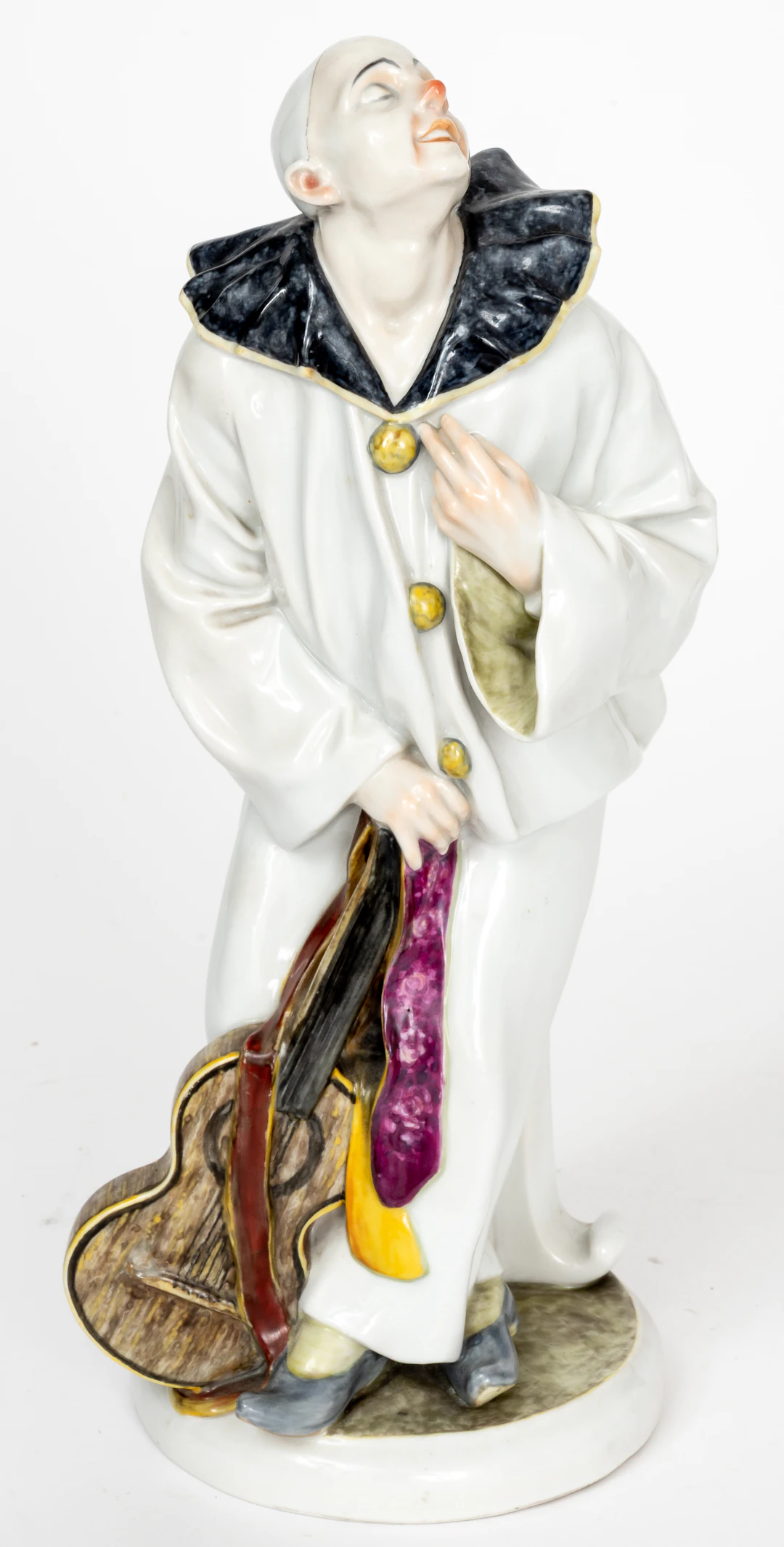 Lot 139: PORCELAIN FIGURE SHOWING PIERROT WITH GUITAR