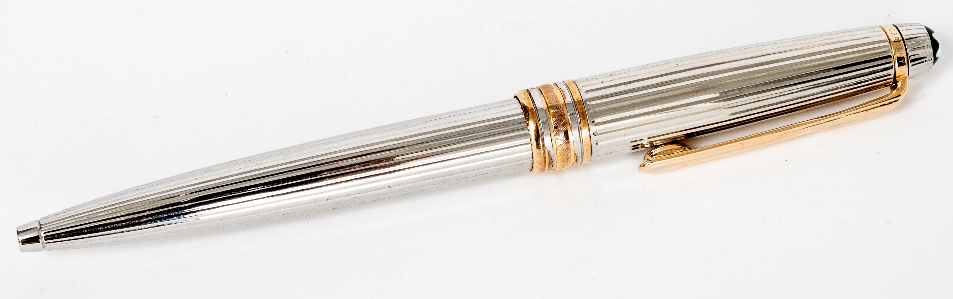 Lot 303: MONTBLANC MEISTERSTÜCK BALLPOINT PEN