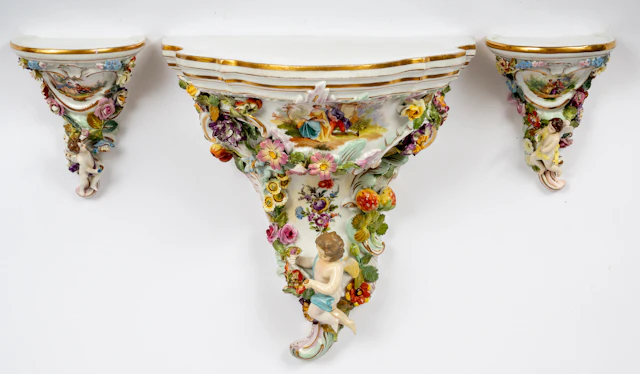 Lot 220: 3 PORCELAIN WALL BRACKETS