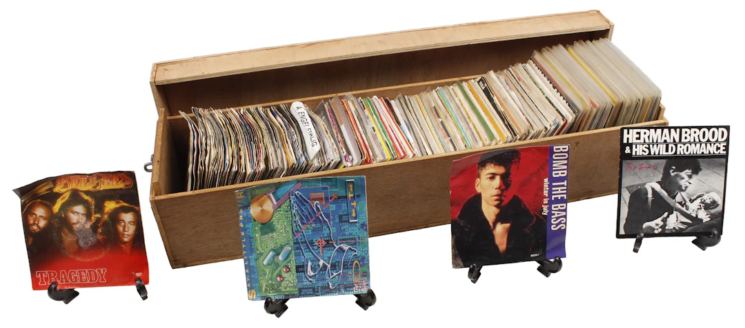 Kist met diverse singles