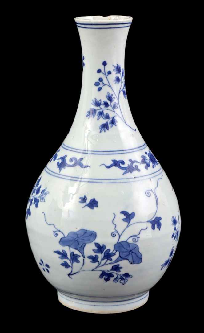Porseleinen balustervaas met blauw floraal decor