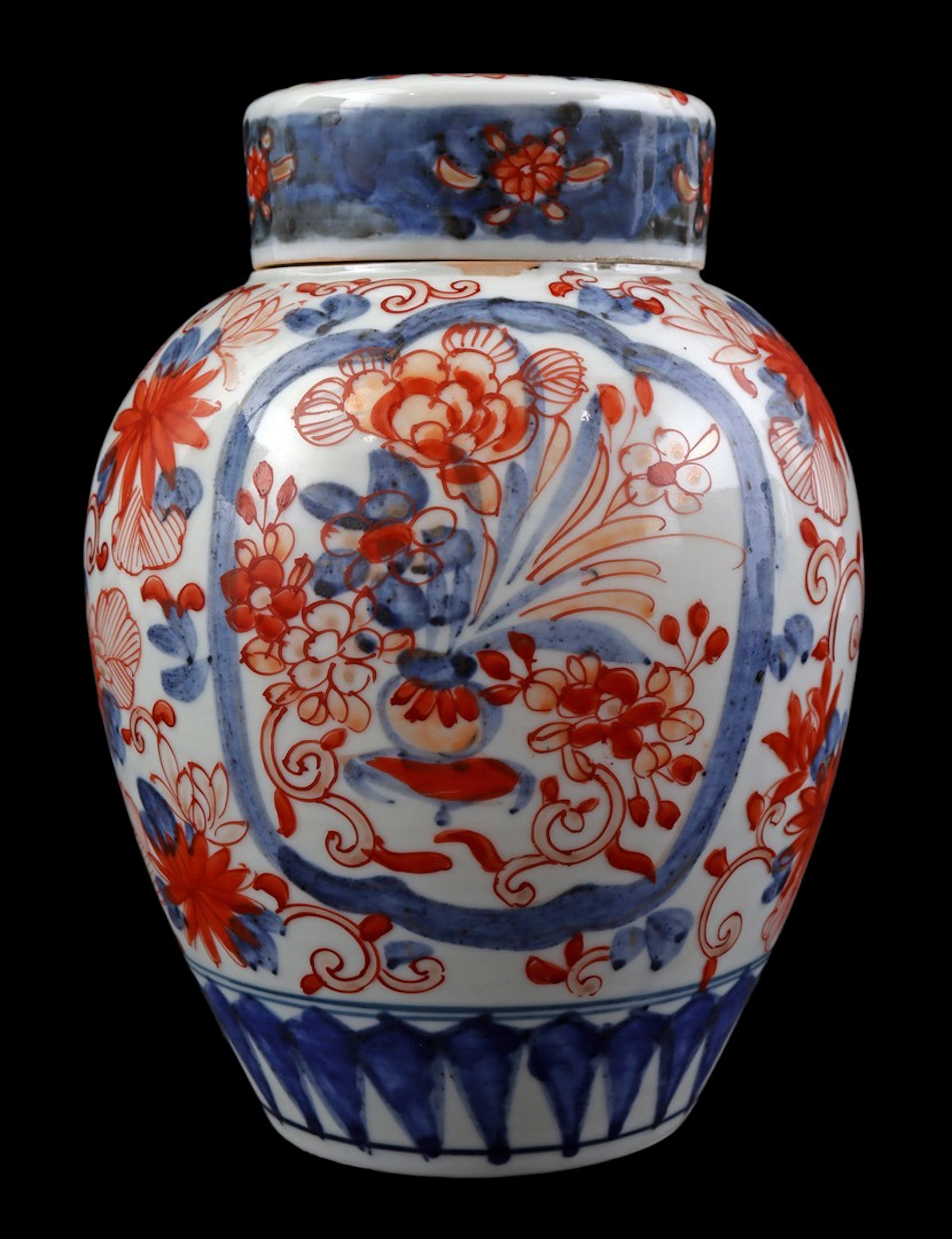 Porseleinen Imari gemberpot met floraal decor