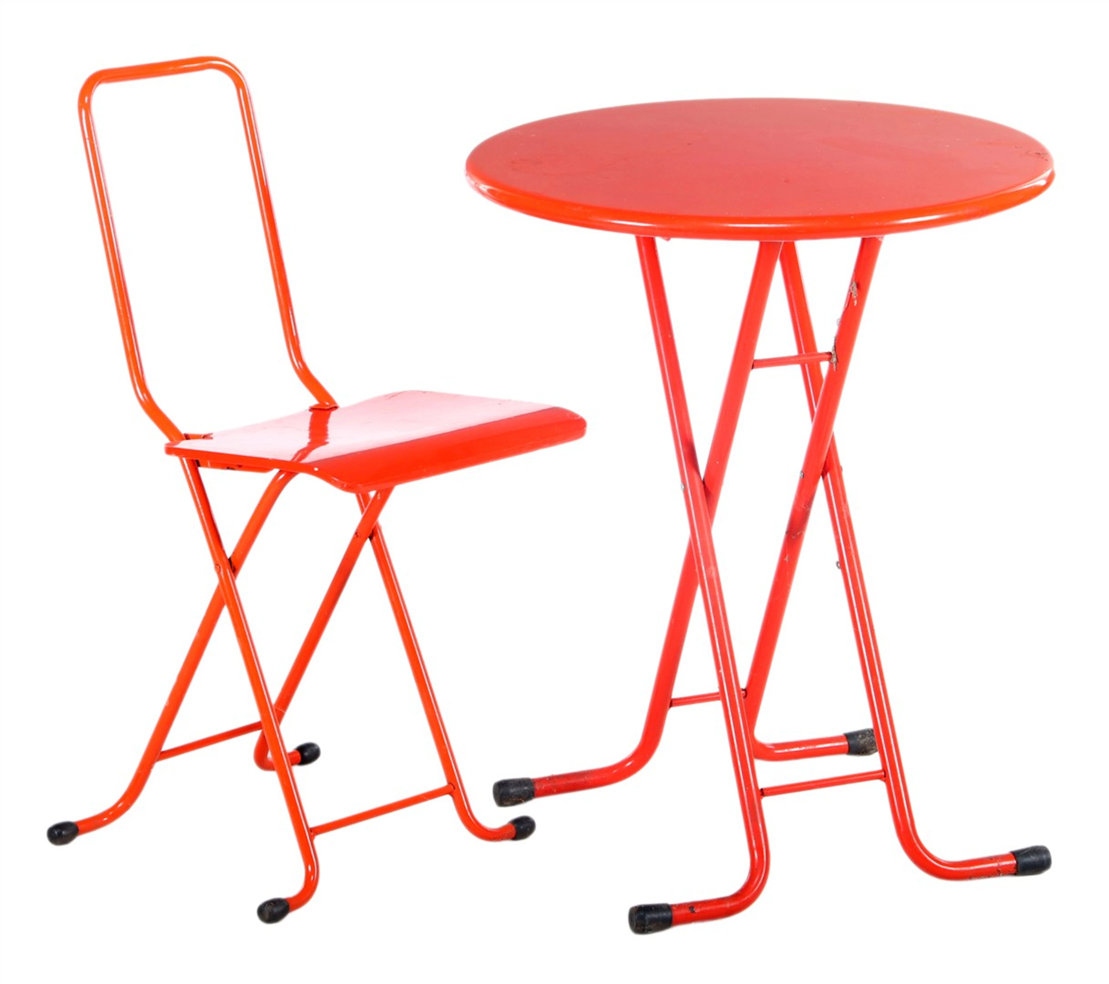 Rood gelakte metalen en houten bistro- tafel en stoel
