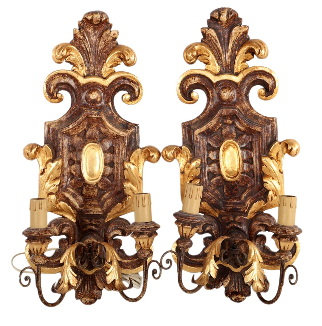 2 goudkleurige houten klassieke 2-lichts wandlusters