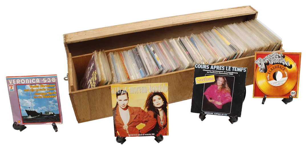 Kist met diverse singles