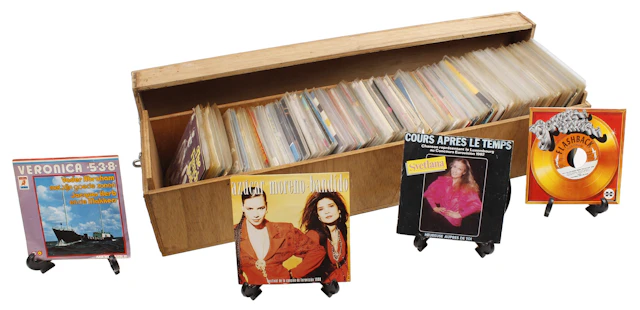 Kist met diverse singles