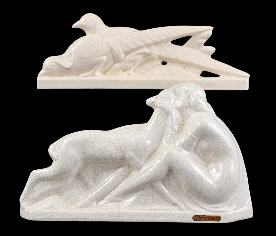 2 Art Deco-stijl aardewerken beelden in de vorm van fazanten en vrouw met hert