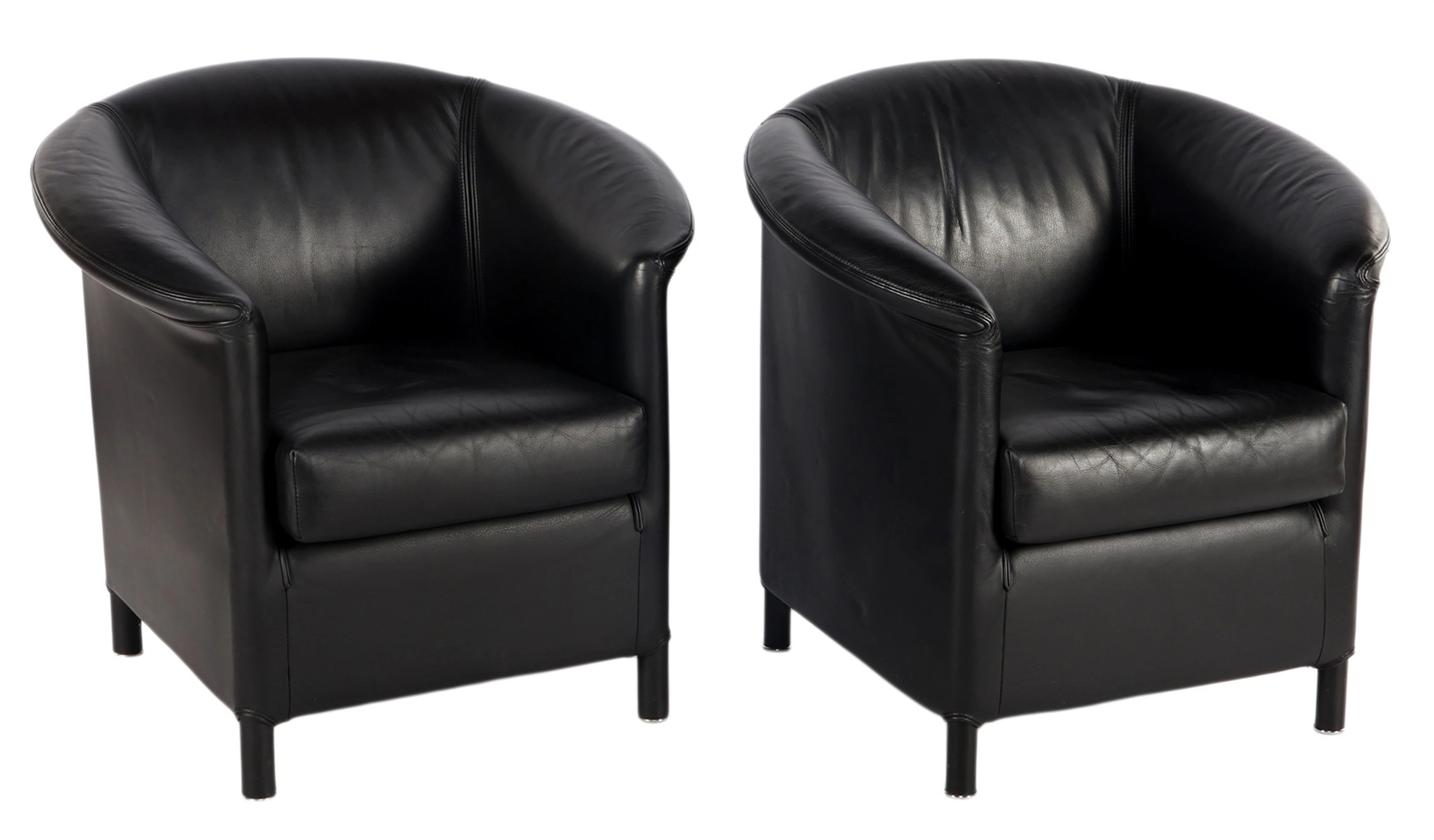 2 zwart lederen fauteuils