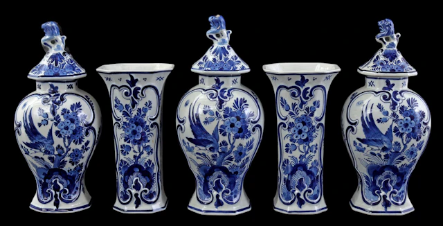 5-delig Porceleyne Fles Delft aardewerken kaststel