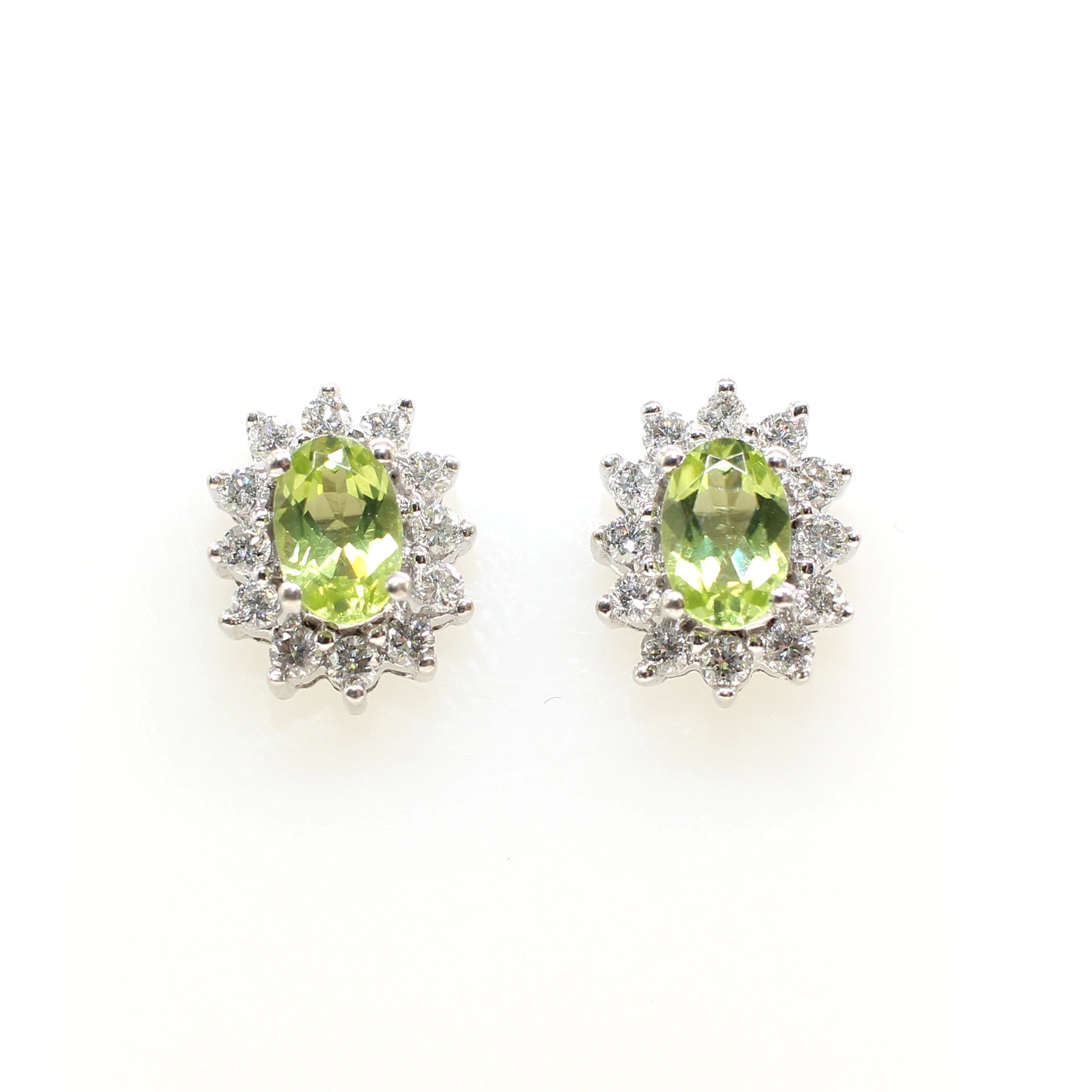 DIAMOND & PERIDOT CLUSTER EAR STUDS.