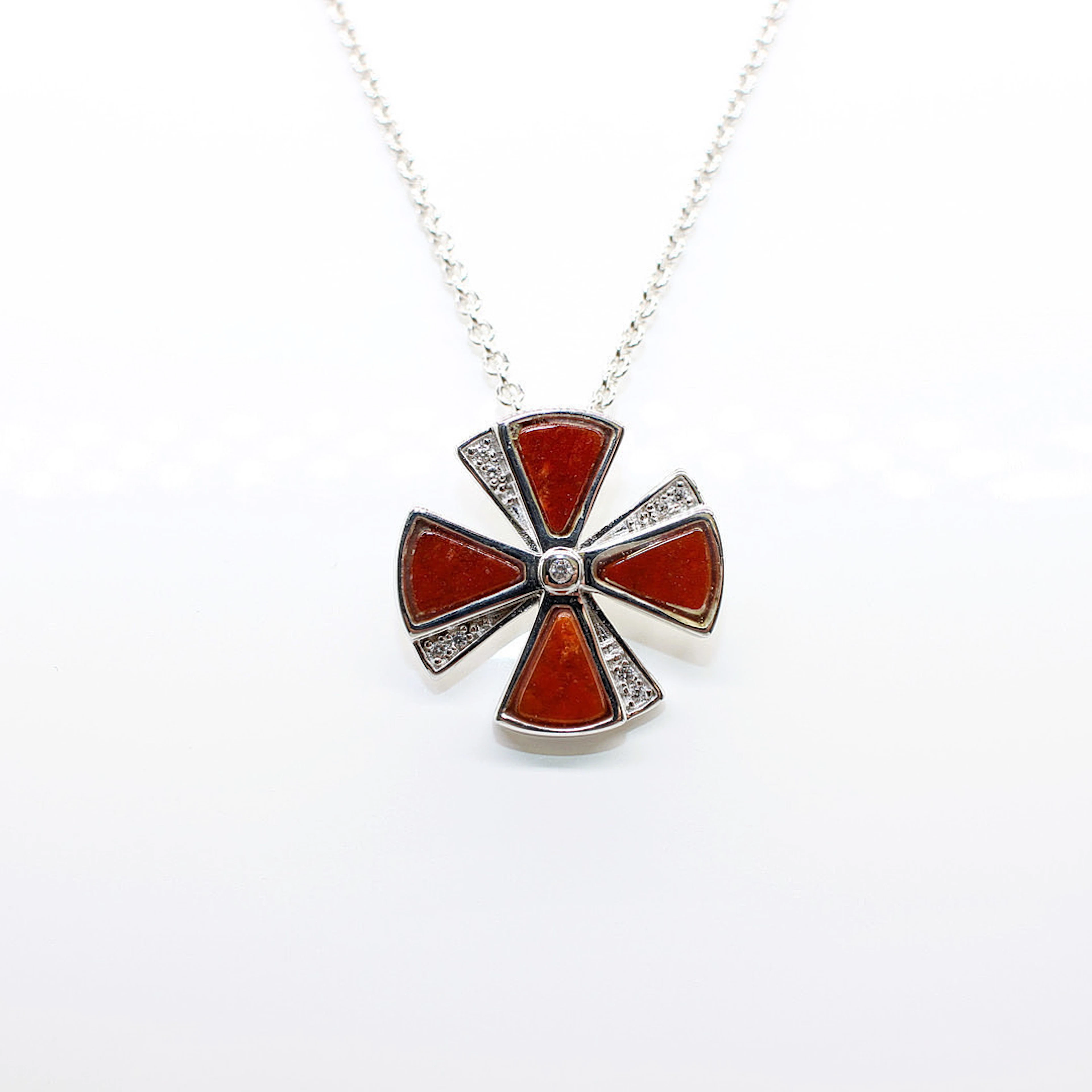 ORANGE AGATE NECKLACE.
