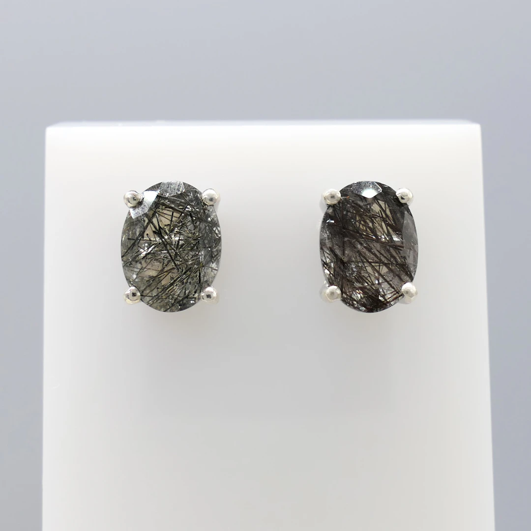 RUTILE QUARTZ studs.