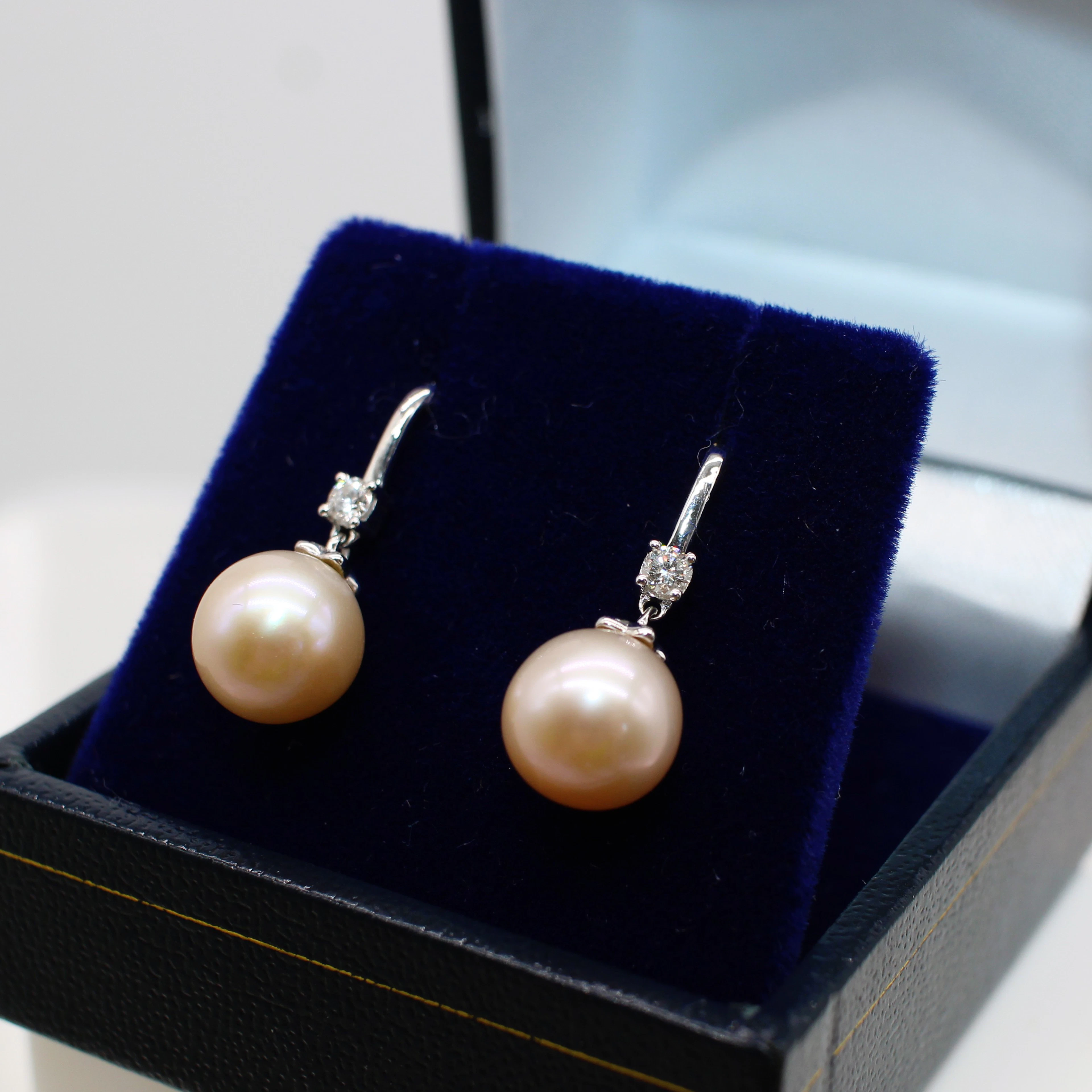 PEARL & DIAMOND DROPS.