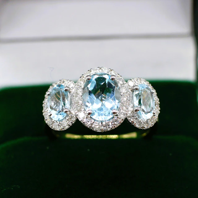 TOPAZ & DIAMOND TRILOGY RING.