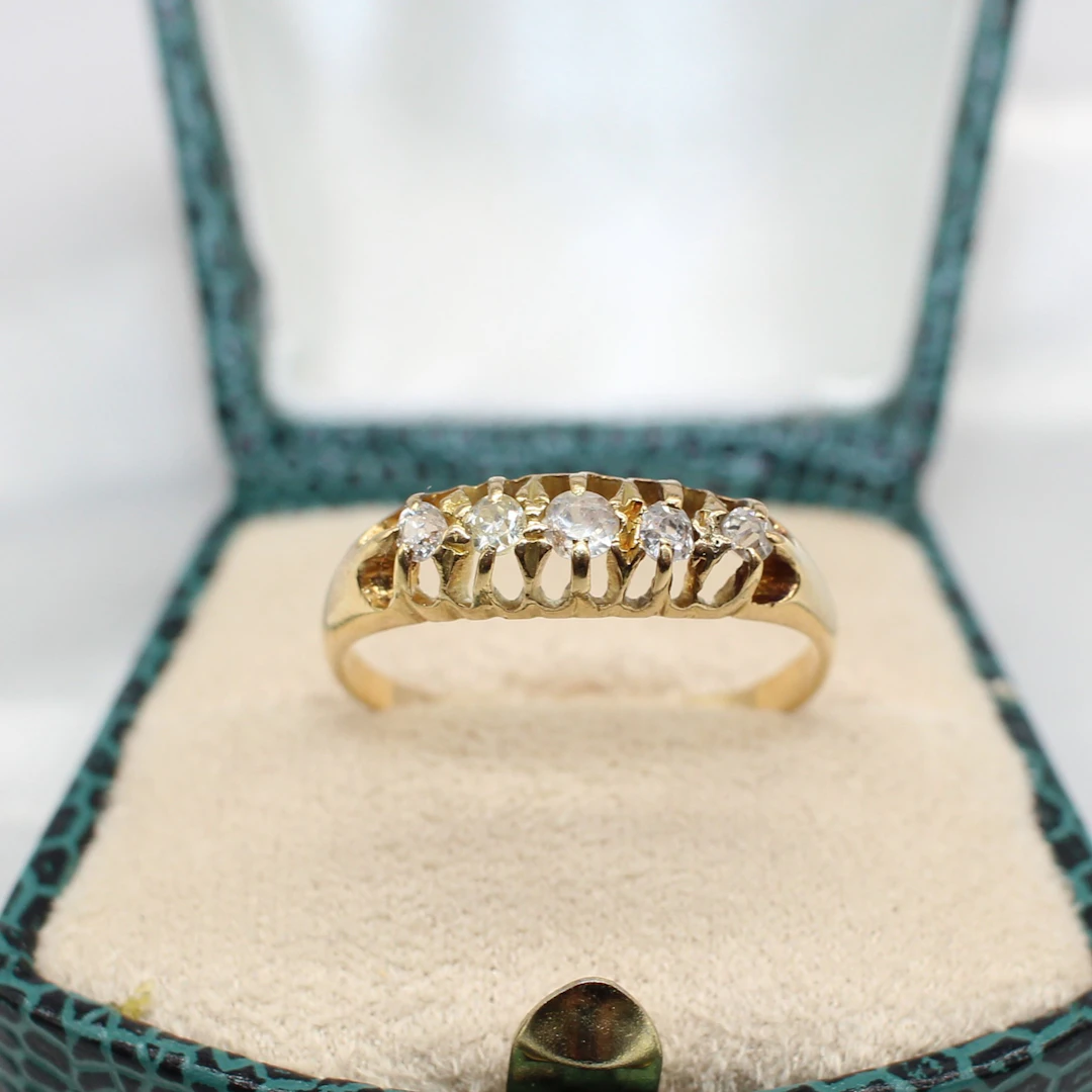 18K VICTORIAN OLD CUT DIAMOND RING.