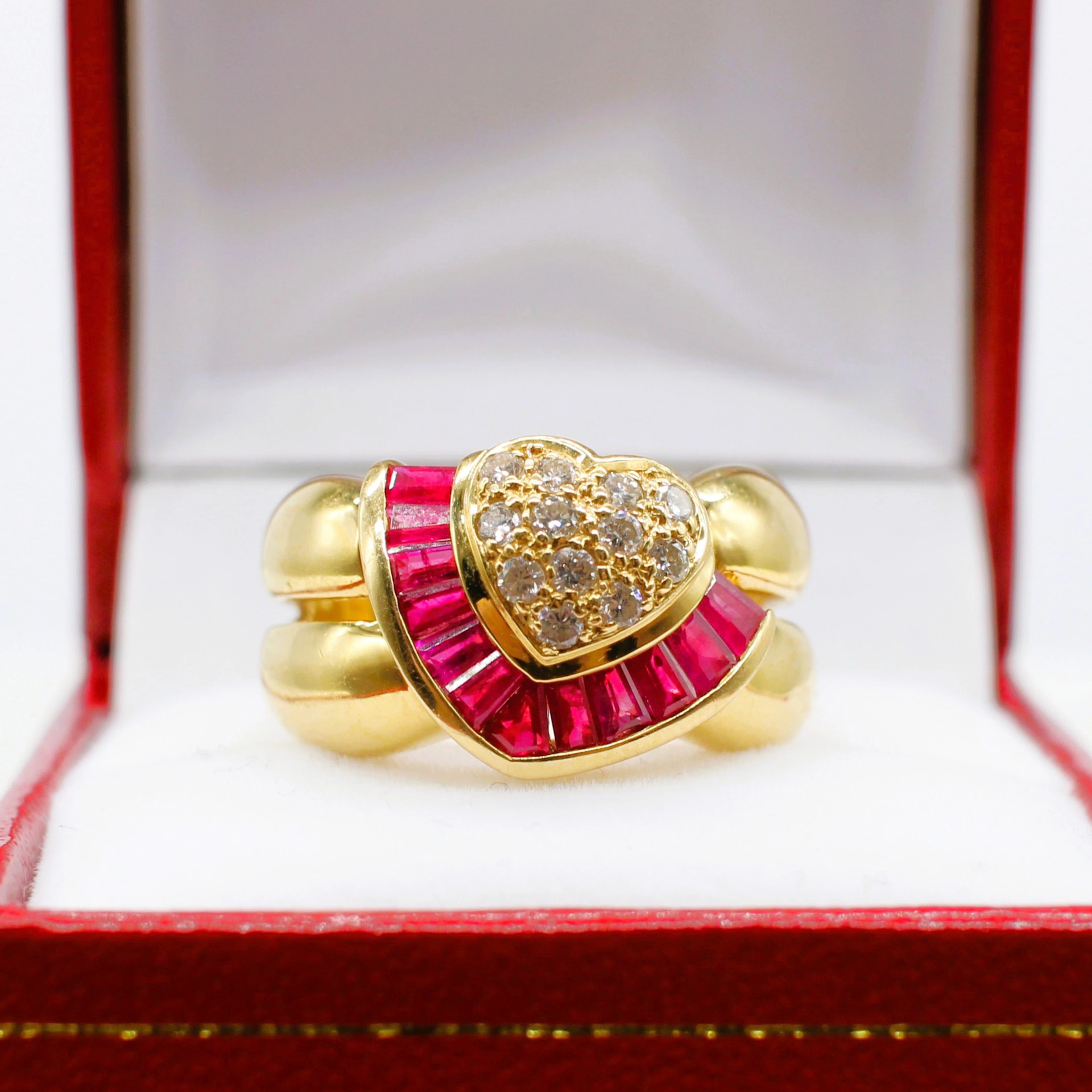 LARGE RUBY & DIAMOND RING.