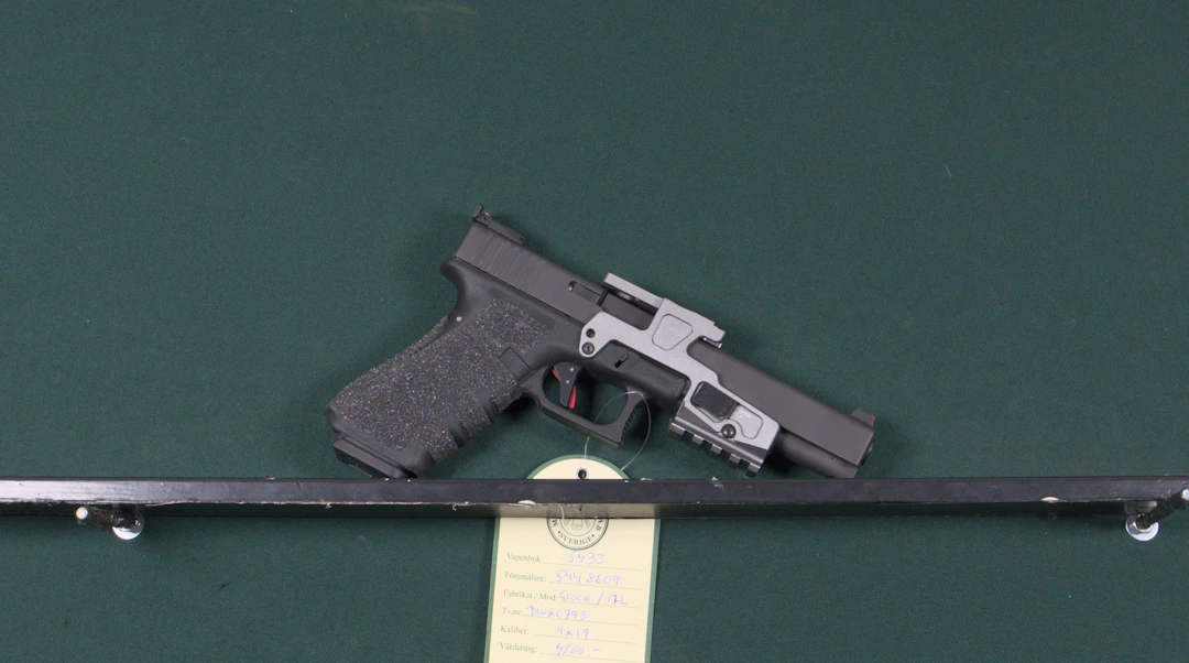 Glock Modell 17 Gen3 Kal. 9x19 Tillv.nr: BWXC793 SE3377104.