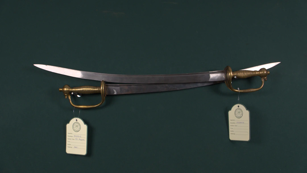 Huggare, 2 st, svenska, m/1748-1856.