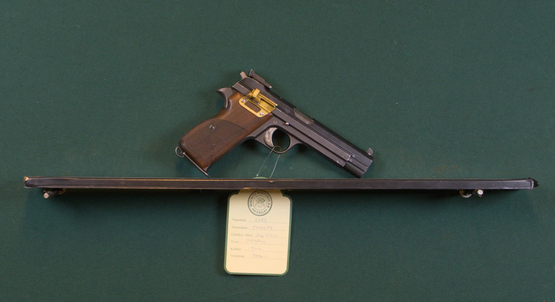 SIG Neuhausen P210 kal. 9x19 #P55840 SE0647113.