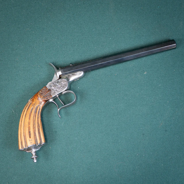 Belgisk pistol Kal. 22LR Tillv.nr: 10.