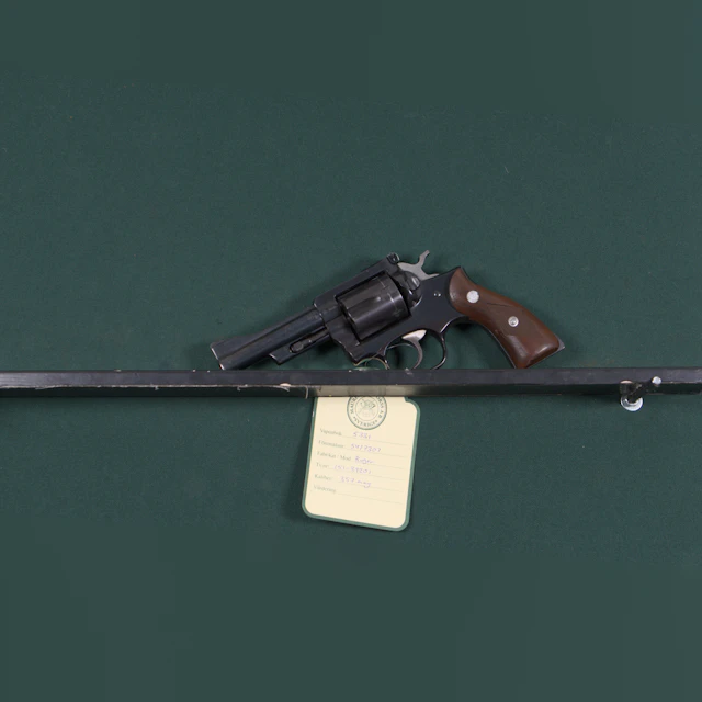 Ruger m/Security-Six kal. 357 mag #151-39201.