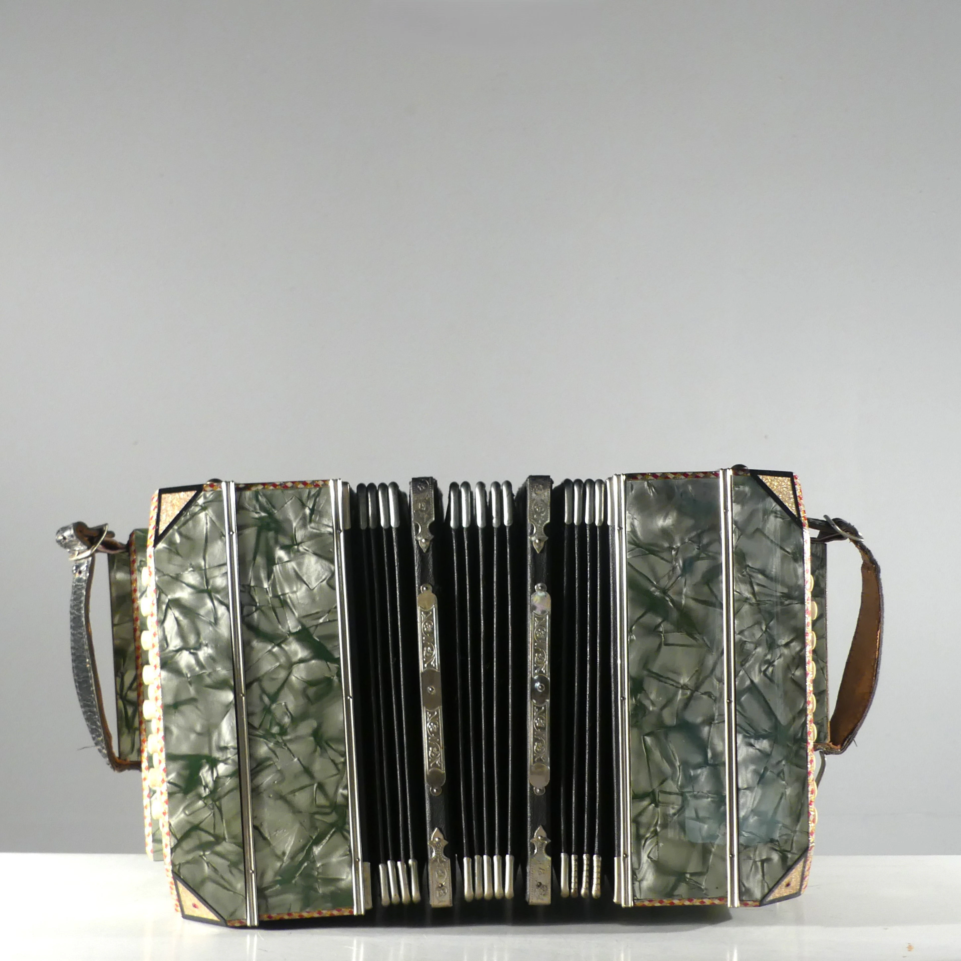 DRAGSPEL, Bandoneon / Bandonika concertina.
